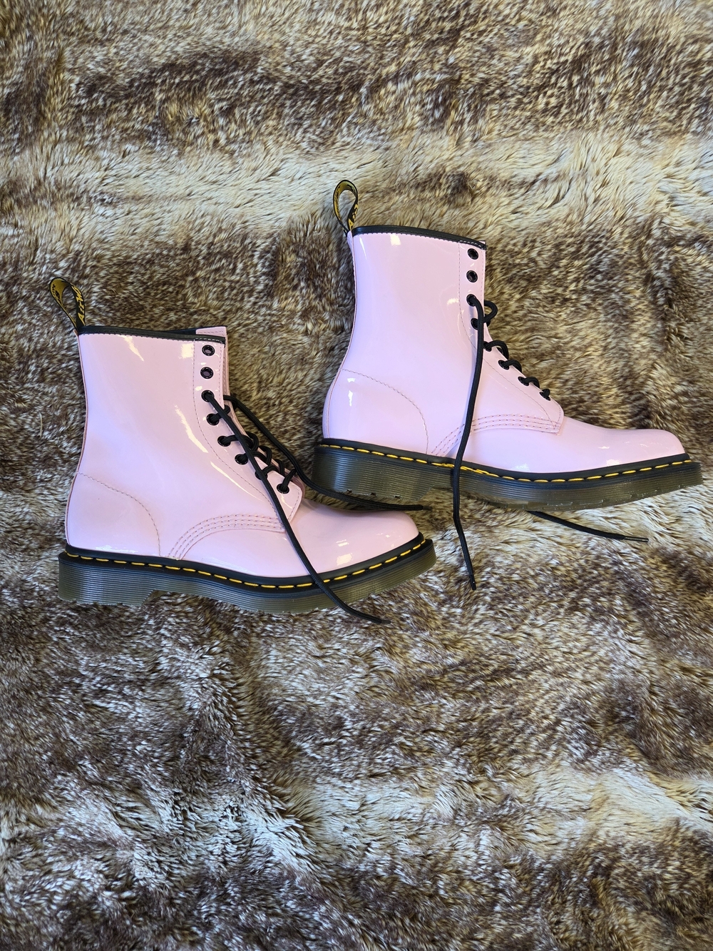 Dr. Martens Pink Patent Leather Boots Coquette Grunge Y2K Fairycore Alt Girl 9